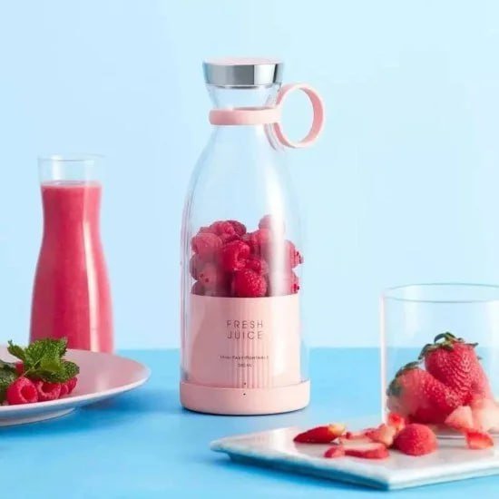 Mini Portable Bottle Juicer – USB Rechargeable Blender
