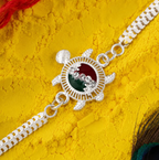 Turtle Enamel Chain Rakhi – Unique Raksha Bandhan Gift for Brother