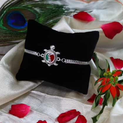 Turtle Enamel Chain Rakhi – Unique Raksha Bandhan Gift for Brother